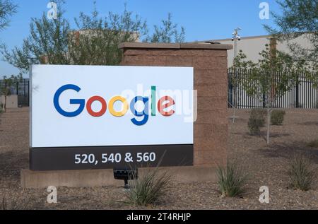 Google Data Center Sign sur Warm Springs Road à Henderson, Nevada, États-Unis. Banque D'Images