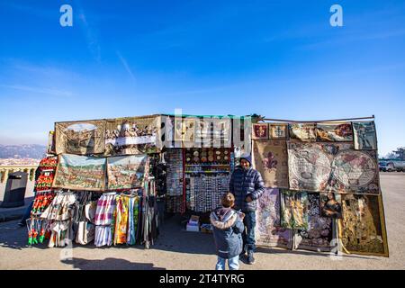 Florence, Italie. Une boutique de souvenirs à Florence, la capitale de la région toscane en Italie. Banque D'Images