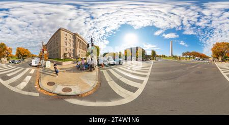 Vue panoramique à 360° de Washington DC, États-Unis - 28 octobre 2023 : photo stock Washington DC intersection de la 15th Street NW et Constitution Avenue