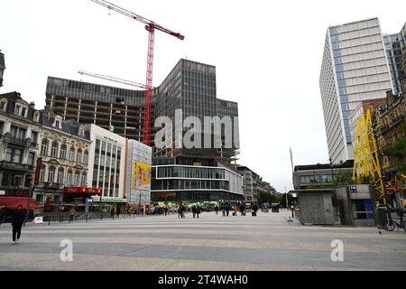 La construction de la « monnaie Bruxelles » a lieu place de Brouckère (de Brouckèreplein) – Bruxelles Belgique – 23 octobre 2023 Banque D'Images