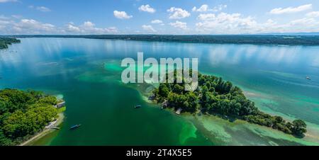 L'été sur les rives du lac Starnberg près de Feldafing autour de l'île Rose Banque D'Images