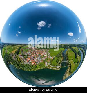 Vue aérienne du village d'Epfach sur Lech en haute-Bavière près de Landsberg Banque D'Images