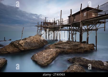 Trabocco Spezzacatena (Rocca San Giovanni) Banque D'Images