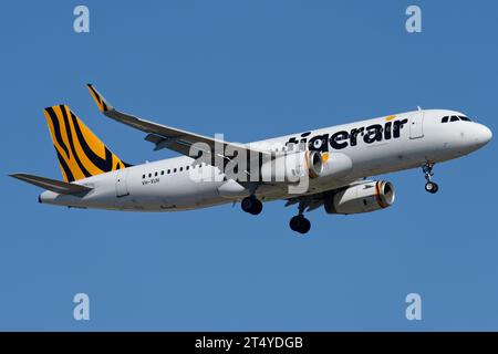 Tigerair Australia Airbus A320 en approche finale de l'aéroport d'Adélaïde. Banque D'Images