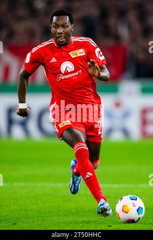 Stuttgart, Allemagne. 31 octobre 2023. Football : DFB Cup, VfB Stuttgart - 1. FC Union Berlin, 2e tour, MHPArena. Sheraldo Becker de l'Union Berlin en action. Crédit : Tom Weller/dpa - REMARQUE IMPORTANTE : conformément aux exigences de la DFL Deutsche Fußball Liga et de la DFB Deutscher Fußball-Bund, il est interdit d’utiliser ou de faire utiliser des photographies prises dans le stade et/ou le match sous forme de séquences et/ou de séries de photos de type vidéo./dpa/Alamy Live News Banque D'Images