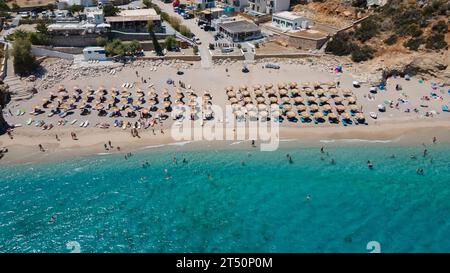 Vue aérienne de la plage de Kira Panagia à Karpathos, Grèce Banque D'Images