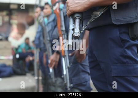 Dhaka Bangladesh 02novembre2023,le bureau du BNP à Nayapaltan est resté verrouillé le troisième jour du blocus national de 3 jours du parti aujourd'hui Banque D'Images