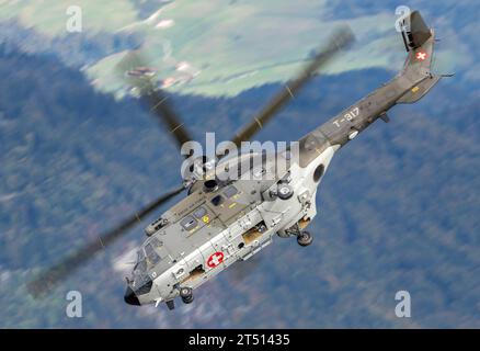 EUROCOPTER AS332 SUPER PUMA Banque D'Images