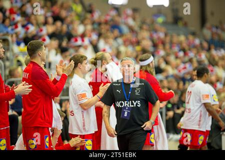 Bergen, Norvège, 2 novembre 2023. Norvège - Danemark dans le deuxième match de la coupe des 4 nations. Le Manager de Denmarks Nikolaj Jacobsen pourrait bien dormir après une solide victoire 24-27 contre la Norvège dans le match d’ouverture pour le Danemark dans cette coupe des 4 nations. Photo : Livesportphoto Henanger Banque D'Images