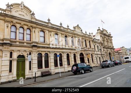 Oamaru a été construit entre les collines de calcaire et courte étendue de terre plate à la mer. Cette roche calcaire est utilisée pour le constructi Banque D'Images