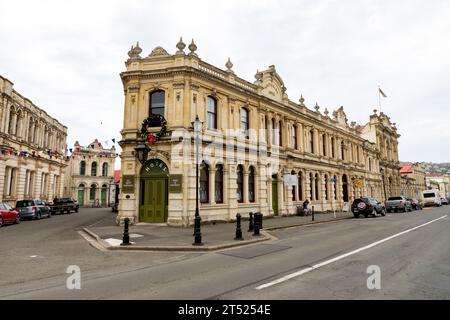 Oamaru a été construit entre les collines de calcaire et courte étendue de terre plate à la mer. Cette roche calcaire est utilisée pour le constructi Banque D'Images