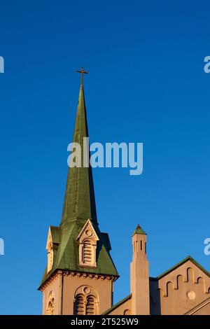 Church Steeples et Blue Sky Banque D'Images