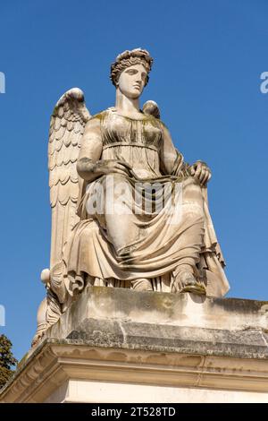 Statue de l'Histoire, jardin des Tuileries, place du carrousel, 1e arrondissement, Paris, Île-de-France, France Banque D'Images