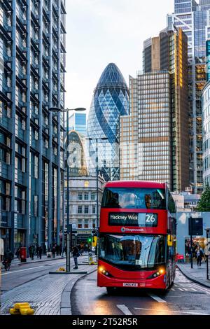 Bâtiments modernes dans le quartier financier de la ville de Londres, Londres, Royaume-Uni Banque D'Images