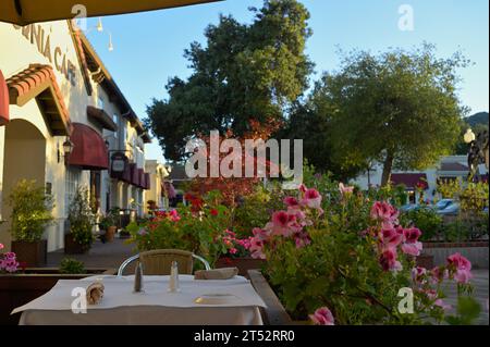 Le California Cafe dans le centre-ville haut de gamme de Los Gatos, Silicon Valley CA Banque D'Images