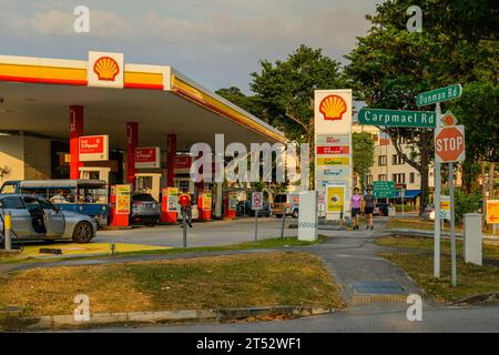 Une station-service Shell Singapore Banque D'Images