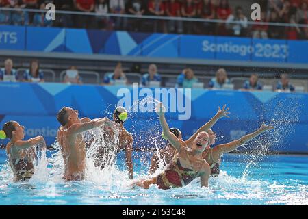 Santiago, Chili. 02 novembre 2023. Équipe Colombie se produit pendant la routine libre des équipes de natation artistique des Jeux panaméricains de Santiago 2023, au Centro Acuatico, à Santiago le 02 novembre. Photo : Heuler Andrey/DiaEsportivo/Alamy Live News crédit : DiaEsportivo/Alamy Live News Banque D'Images