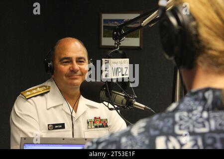 Bureau de médecine et de chirurgie, Chattanooga Navy week, plans futurs, Gary Poole, opérations médicales, émission de radio du matin, navco, Navy, ADM arrière Donald Gintzig, U.S. Navy, WPLZ Banque D'Images