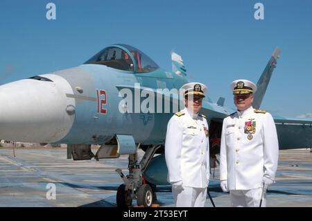 Californie, cérémonie de changement de commandement, Commandant, Commandant adjoint, Réserve de la Force aérienne navale, Réserve de la Force aérienne navale, Station aérienne navale North Island, région navale Sud-Ouest, san diego Banque D'Images