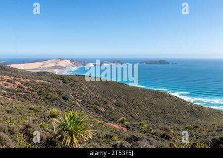 Cape Reinga point le plus au nord de la Nouvelle-Zélande, monument naturel dans la réserve te Paki et destination touristique poupulaire incontournable dans Northlands, Nouvelle-Zélande Banque D'Images