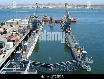 Californie, cale sèche flottante Arco (ARDM 5), Ghost of the Coast, sous-marin d'attaque rapide de classe Los Angeles USS Ashville (SSN 758), base navale point Loma, san diego Banque D'Images