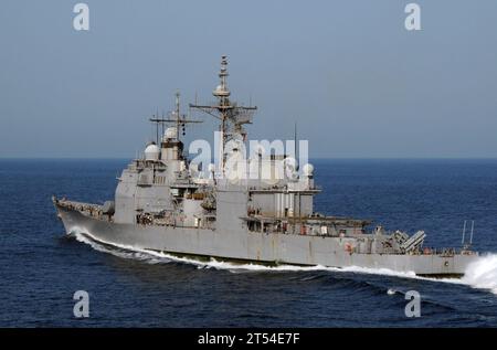 CRUISER, Navy, US 5E Fleet, en cours, US.s Navy, USS Chosin (CG 65) Banque D'Images