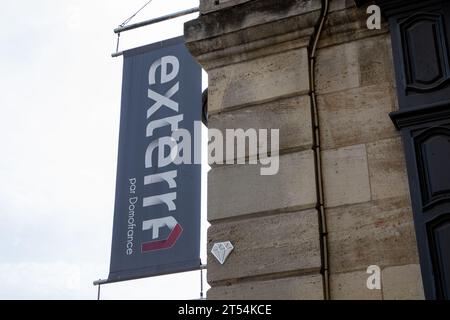 Bordeaux , France - 10 31 2023 : Exterra Domofrance signe textuel et logo pour la marque immobilière de bureau Société française de courtage Banque D'Images