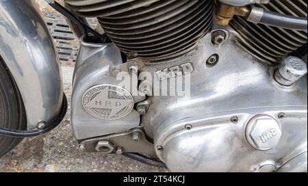 Bordeaux , France - 10 26 2023 : moteur moto vincent HRD avec logo et signe textuel Banque D'Images