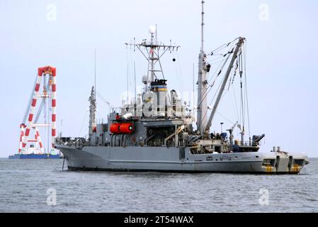 EODMU-1, msc, navire de sauvetage et de sauvetage, USNS Salvor (T-ARS 52) Banque D'Images