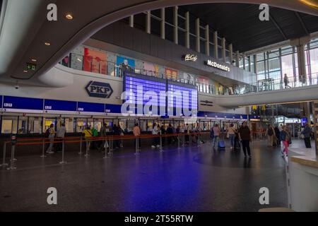 Warszawa Centralna, gare centrale de Varsovie, Varsovie, Pologne Banque D'Images