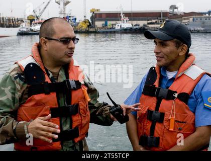 LIMA, Commandement de la sécurité et de la formation des affaires civiles maritimes, Pérou, Garde côtière péruvienne, équipe mobile d'entraînement d'assistance des forces de sécurité, marine américaine Banque D'Images