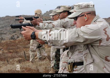 Tir réel, Escadron de sécurité expéditionnaire maritime 1, MSRON 1, marine, composante de réserve, marins, Shark Tank 2010, entraînement, US Navy, armes Banque D'Images