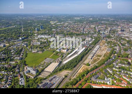 Vue aérienne, DSW 21 Dortmunder Stadtwerke, siège social de Deggingstraße avec prairie, chantier de construction de logements neufs à Kronprinzenviertel, Am Wasse Banque D'Images