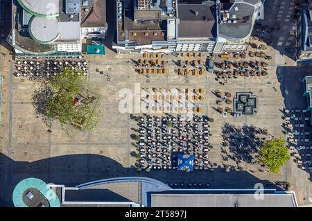 Vue aérienne, café et restaurant à Alter Markt avec restauration extérieure, Bläserbrunnen, City, Dortmund, Ruhr, Rhénanie du Nord-Westphalie, Allemagne Banque D'Images