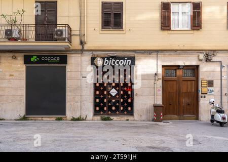 Bitcoin ATM à Palermo Banque D'Images