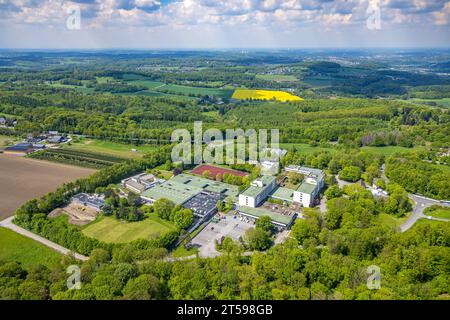 Vue aérienne, Centre de formation professionnelle Volmarstein, Werner-Richard-Berufskolleg, chantier et nouveau jardin d'enfants Am Grünewald, Grundschöttel, Banque D'Images