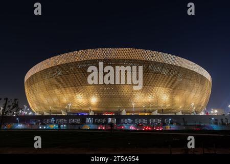 Doha, Qatar - 18 décembre 2022 : le stade de Lusail est plein de monde lors de la finale de la Coupe du monde de la FIFA Qatar 2022. Banque D'Images