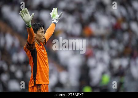 Kim Seung-gyu gardien de but de l'Al Shabab FC lors de leur match jour 12 de la SAFF Roshn Saudi Pro League 2023-24 entre l'Al Shabab FC et l'Al Ittihad FC au King Fahd International Stadium le 3 novembre 2023 à Riyad, en Arabie saoudite. Photo de Victor Fraile / Power Sport Images crédit : Power Sport Images Ltd/Alamy Live News Banque D'Images