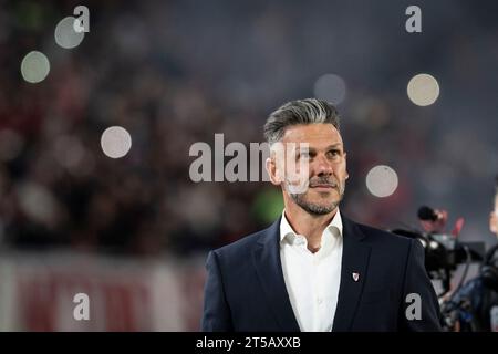 Buenos Aires, Argentine. 03 novembre 2023. Martin Demichelis de River plate est vu lors d'un match entre River plate et Hurac‡n dans le groupe A de la Copa de la Liga Profesional 2023 à l'Estadio Mas Monumental Antonio Vespucio Liberti. Note finale : River plate 1 : 2 Huracan (photo de Manuel Cortina/SOPA Images/Sipa USA) crédit : SIPA USA/Alamy Live News Banque D'Images