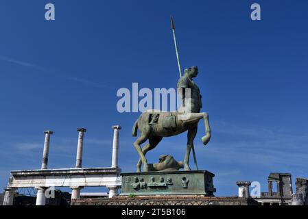 centauro;statue;forum pompéi;igor mitoraj; Banque D'Images