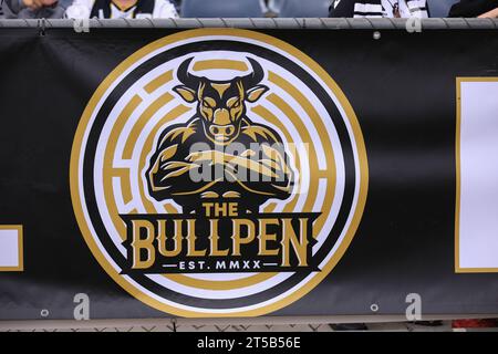 4 novembre 2023 ; Campbelltown Stadium, Sydney, NSW, Australie : a-League football, MacArthur FC contre Western United ; emblème des supporters du Macarthur FC Banque D'Images