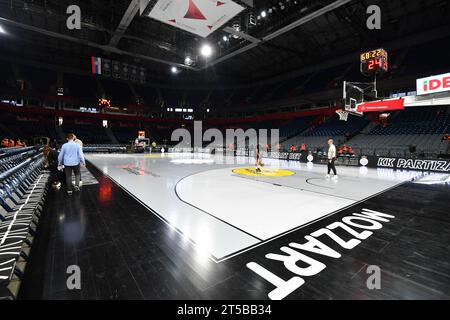 Belgrade, Serbie, 26 octobre 2023. Vue générale de la Stark Arena lors du match 2023/2024 Turkish Airlines Euroleague, Round 5 entre Partizan Mozzart Bet Belgrade et Crvena Zvezda Meridianbet Belgrade à la Stark Arena à Belgrade, Serbie. 26 octobre 2023. Crédit : Nikola Krstic/Alamy Banque D'Images