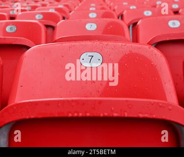 Stoke on Trent, Royaume-Uni. 04 novembre 2023. Les sièges du Bet365 Stadium attendent avant le match, lors du Sky Bet Championship Match Stoke City vs Cardiff City au Bet365 Stadium, Stoke-on-Trent, Royaume-Uni, le 4 novembre 2023 (photo de Cody Froggatt/News Images) à Stoke-on-Trent, Royaume-Uni le 11/4/2023. (Photo de Cody Froggatt/News Images/Sipa USA) crédit : SIPA USA/Alamy Live News Banque D'Images