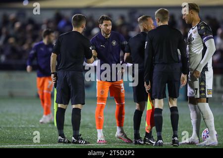 Hayes Lane, Royaume-Uni. 04 novembre 2023. James Husband #3 de Blackpool lors du match de la Emirates FA Cup Bromley FC vs Blackpool au Bromley football Club, Hayes Lane, Royaume-Uni, le 4 novembre 2023 (photo de Gareth Evans/News Images) à Hayes Lane, Royaume-Uni le 11/4/2023. (Photo Gareth Evans/News Images/Sipa USA) crédit : SIPA USA/Alamy Live News Banque D'Images