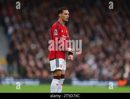 Craven Cottage, Fulham, Londres, Royaume-Uni. 4 novembre 2023. Premier League football, Fulham contre Manchester United ; Antony de Manchester United crédit : action plus Sports/Alamy Live News Banque D'Images