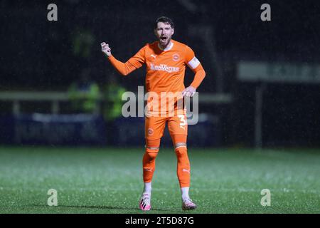 Hayes Lane, Royaume-Uni. 04 novembre 2023. James Husband #3 de Blackpool lors du match de la Emirates FA Cup Bromley FC vs Blackpool au Bromley football Club, Hayes Lane, Royaume-Uni, le 4 novembre 2023 (photo de Gareth Evans/News Images) à Hayes Lane, Royaume-Uni le 11/4/2023. (Photo Gareth Evans/News Images/Sipa USA) crédit : SIPA USA/Alamy Live News Banque D'Images