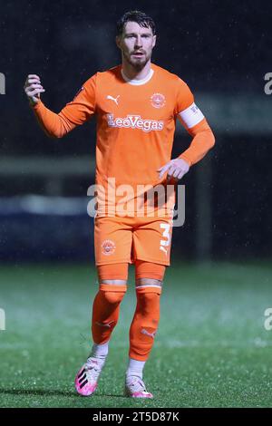 Hayes Lane, Royaume-Uni. 04 novembre 2023. James Husband #3 de Blackpool lors du match de la Emirates FA Cup Bromley FC vs Blackpool au Bromley football Club, Hayes Lane, Royaume-Uni, le 4 novembre 2023 (photo de Gareth Evans/News Images) à Hayes Lane, Royaume-Uni le 11/4/2023. (Photo Gareth Evans/News Images/Sipa USA) crédit : SIPA USA/Alamy Live News Banque D'Images