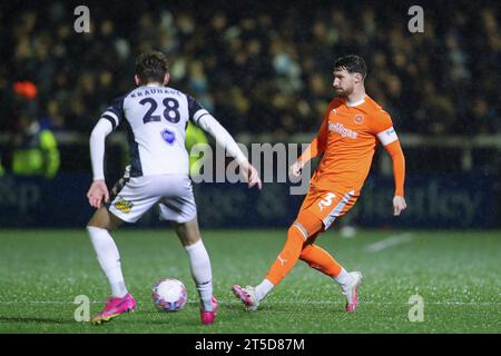 Hayes Lane, Royaume-Uni. 04 novembre 2023. James Husband #3 de Blackpool lors du match de la Emirates FA Cup Bromley FC vs Blackpool au Bromley football Club, Hayes Lane, Royaume-Uni, le 4 novembre 2023 (photo de Gareth Evans/News Images) à Hayes Lane, Royaume-Uni le 11/4/2023. (Photo Gareth Evans/News Images/Sipa USA) crédit : SIPA USA/Alamy Live News Banque D'Images