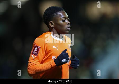 Hayes Lane, Royaume-Uni. 04 novembre 2023. Karamoko Dembele #11 de Blackpool lors du match Emirates FA Cup Bromley FC vs Blackpool au Bromley football Club, Hayes Lane, Royaume-Uni, le 4 novembre 2023 (photo Gareth Evans/News Images) à Hayes Lane, Royaume-Uni le 11/4/2023. (Photo Gareth Evans/News Images/Sipa USA) crédit : SIPA USA/Alamy Live News Banque D'Images