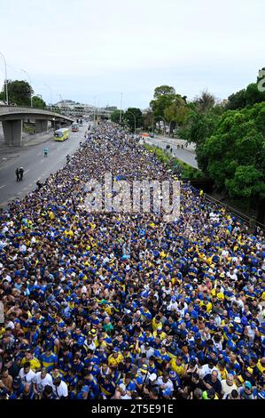 Rio de Janeiro, Brésil. 04 novembre 2023. Rio de Janeiro-Brésil, le 4 novembre 2023, les fans de Boca Junior, devant le stade Maracanã pour assister au match entre Fluminense et Boca Junior Credit : Andre Paes/Alamy Live News Banque D'Images